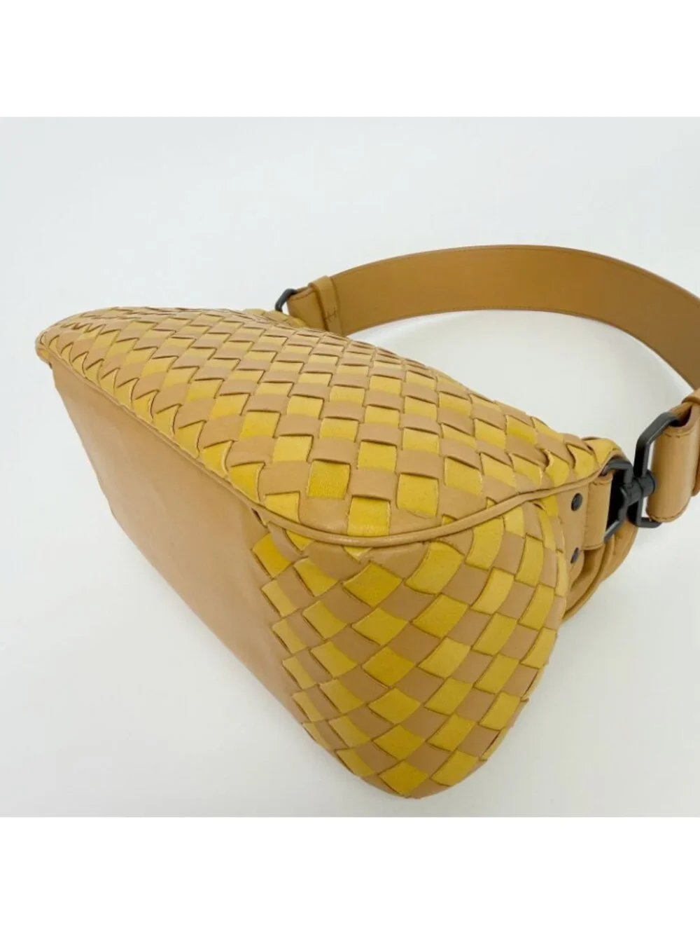 Bottega Veneta Intrecciato Flap Shoulder Bag Leather Yellow Camel Vintage